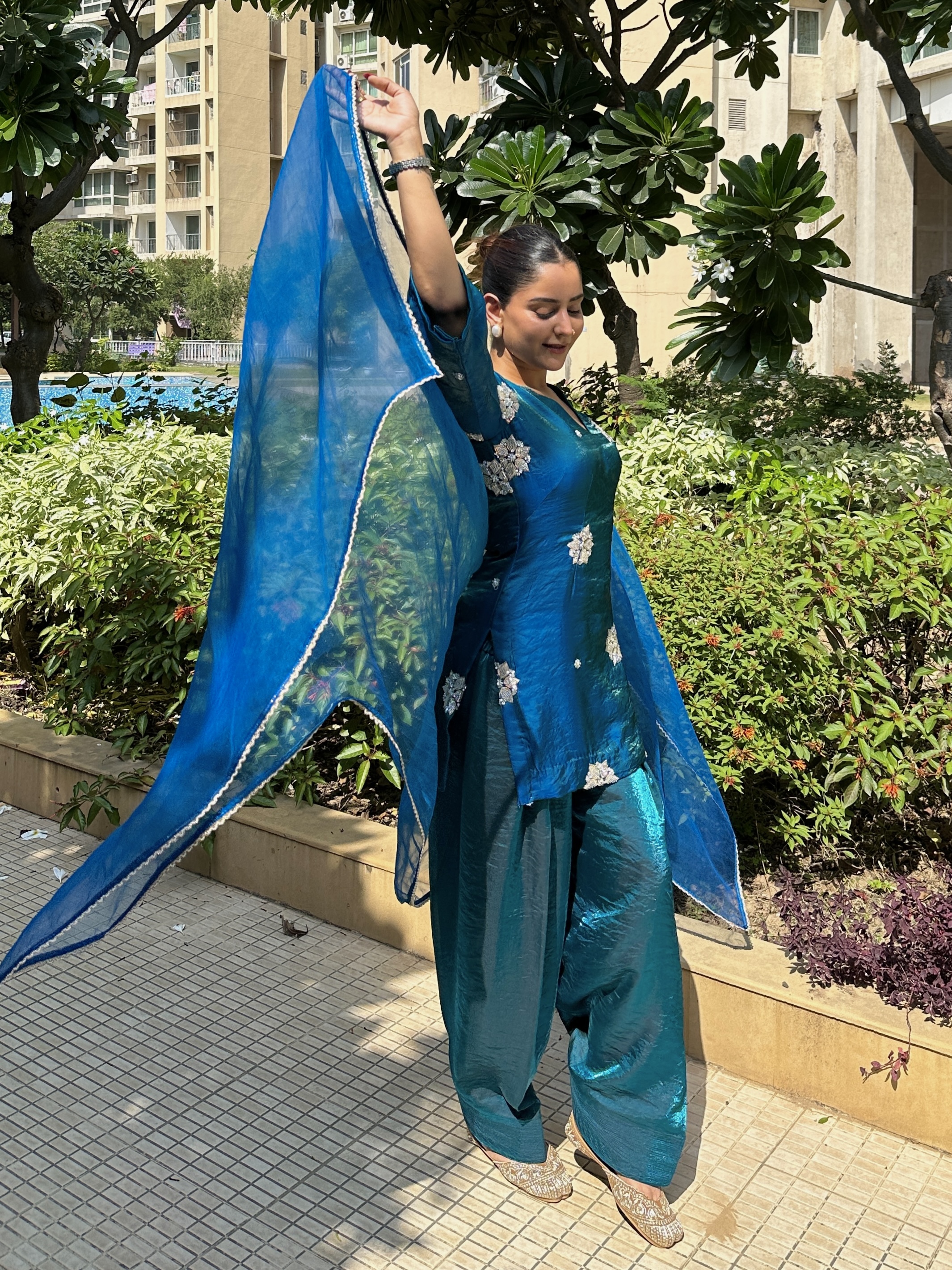 Azure Sheen Glass Tissue Patiala Set